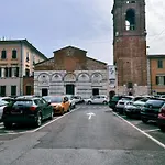 Cavour 3 - Monolocale Luminoso A Due Passi Dalla Torre